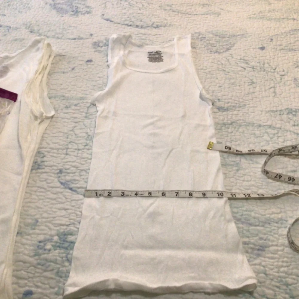 NWT - Hanes Women’s s Breathable Ribbed Tagless Tanks - Picture 6 of 6